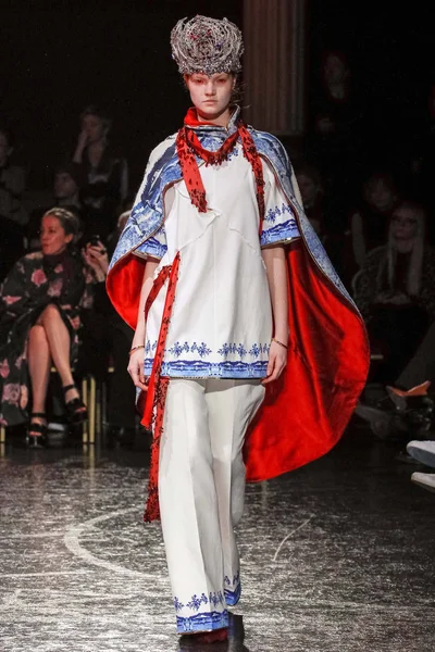 Look 39
